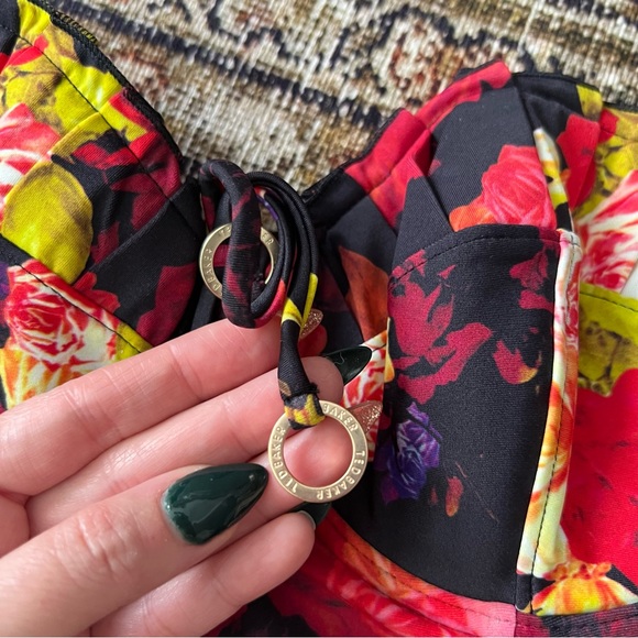 Ted baker 34 c/d floral swimsuit (read details) - Picture 3 of 8